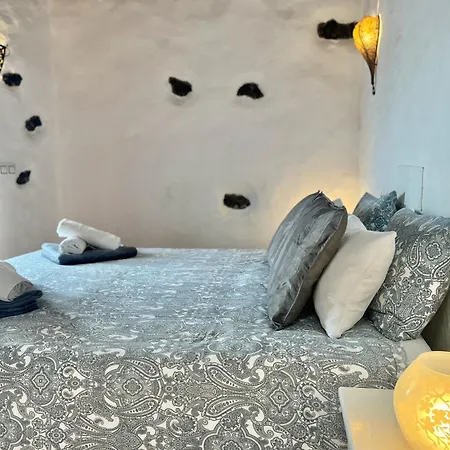 Privategardens Doublebed Freep Tv Wifi Uga